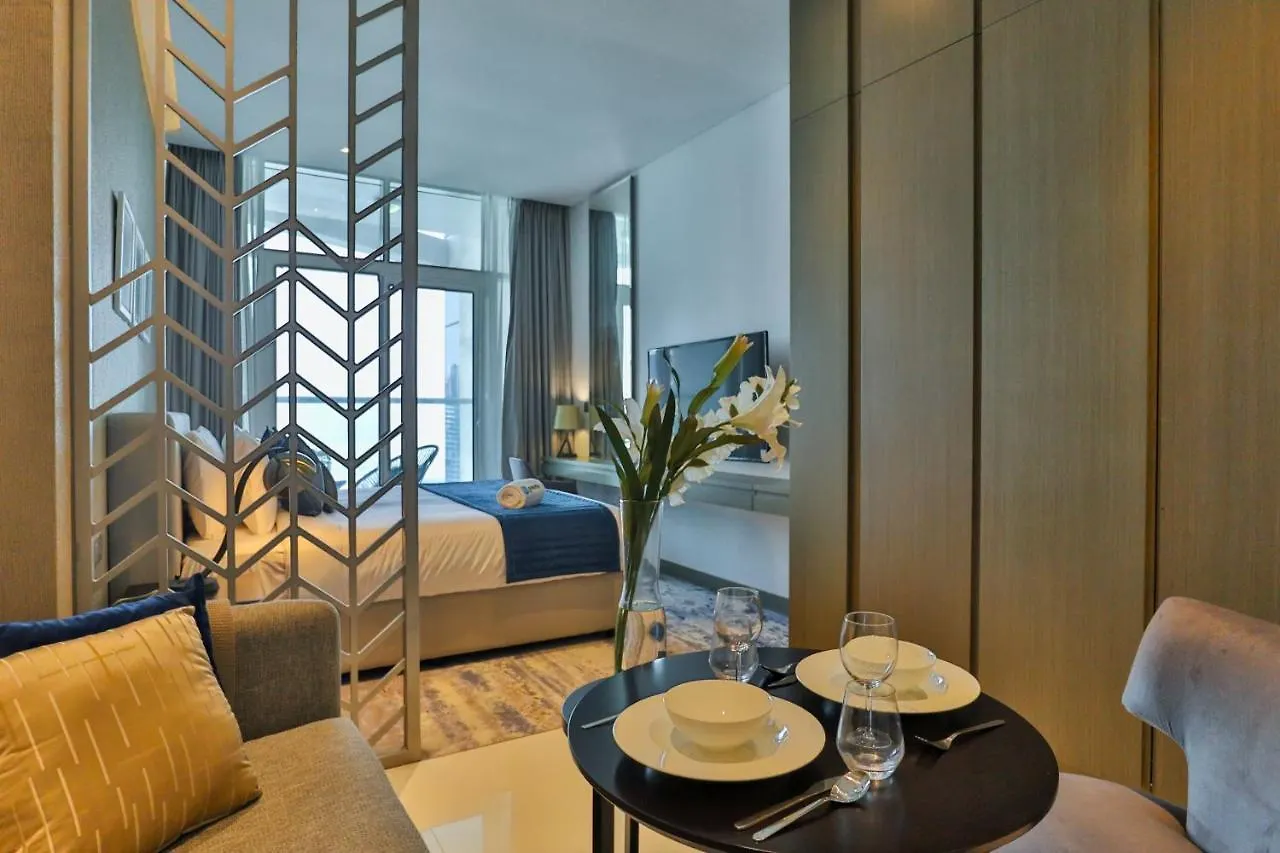 Higuests - Roomy And Chic Studio With Panoramic Canal Views Dubai 0*,