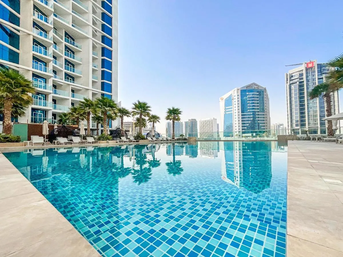 Higuests - Roomy And Chic Studio With Panoramic Canal Views Dubai