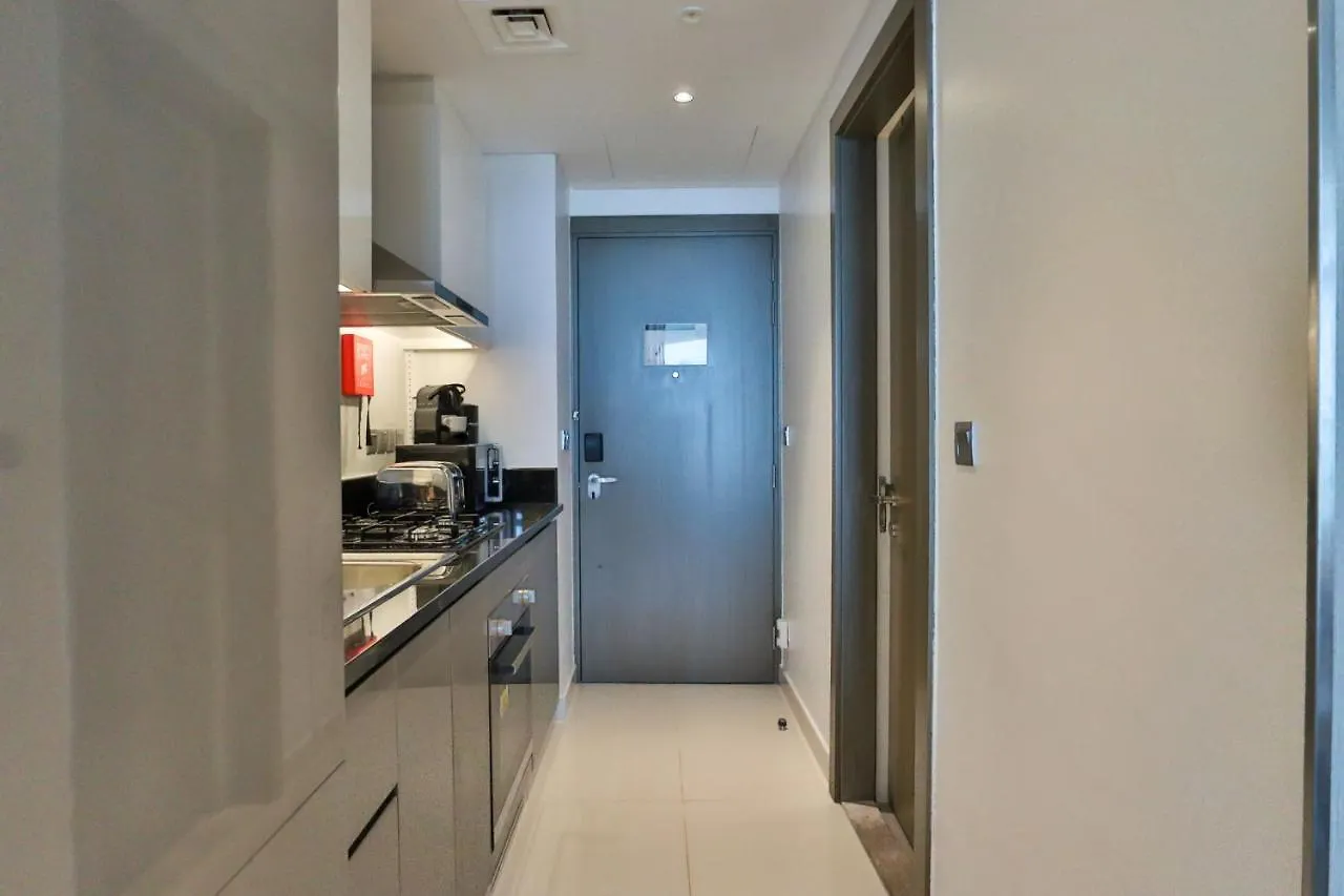 Higuests - Roomy And Chic Studio With Panoramic Canal Views Dubai 0*,  United Arab Emirates